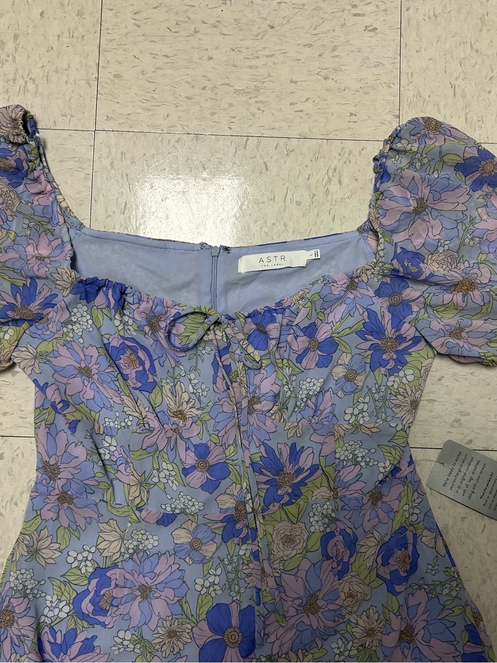 NWT ASTR The Label Lavender Floral Puff Sleeve Ruffle Midi Dress L Cottagecore - Picture 4 of 11